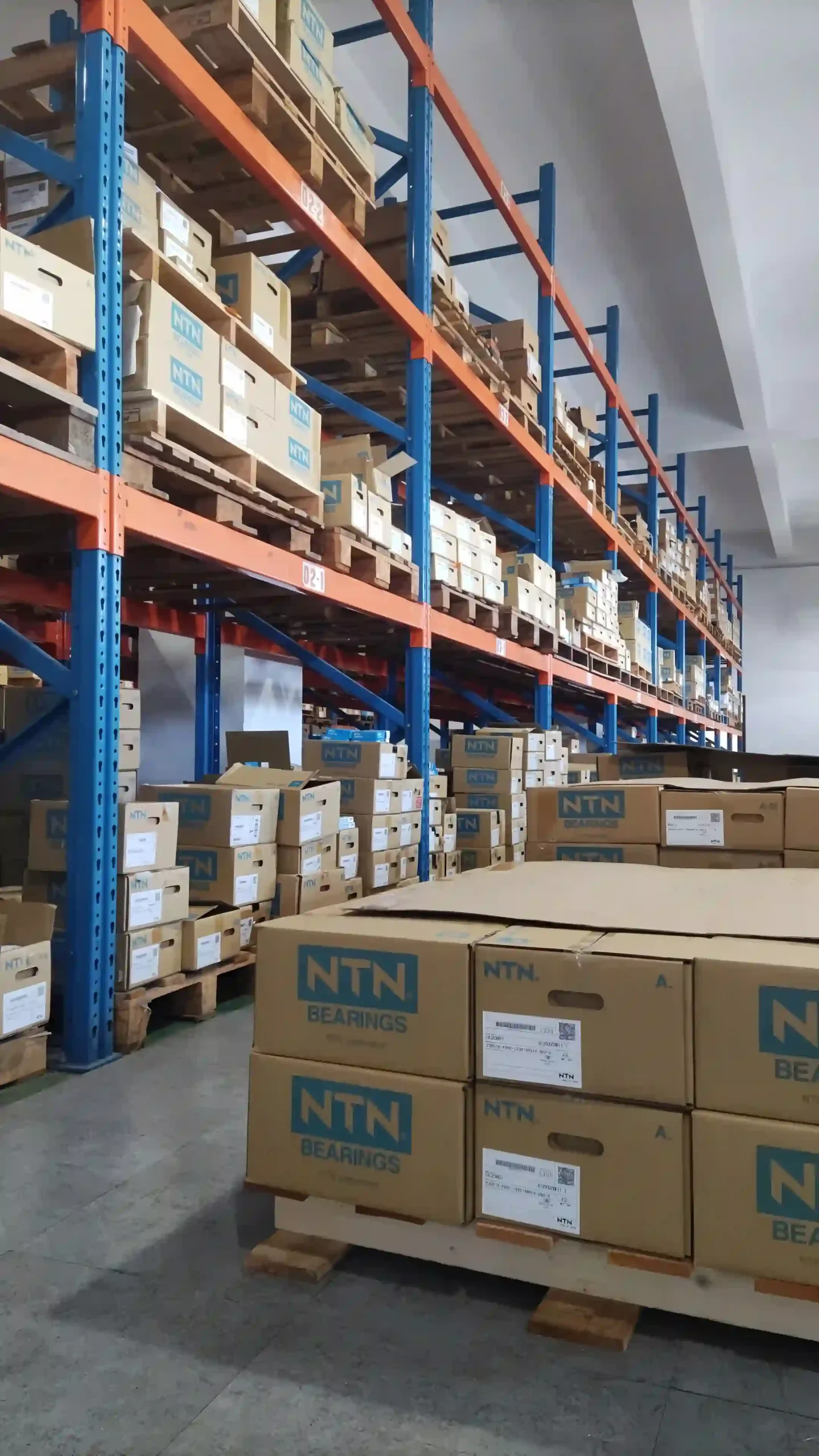 Bearing warehouse storage